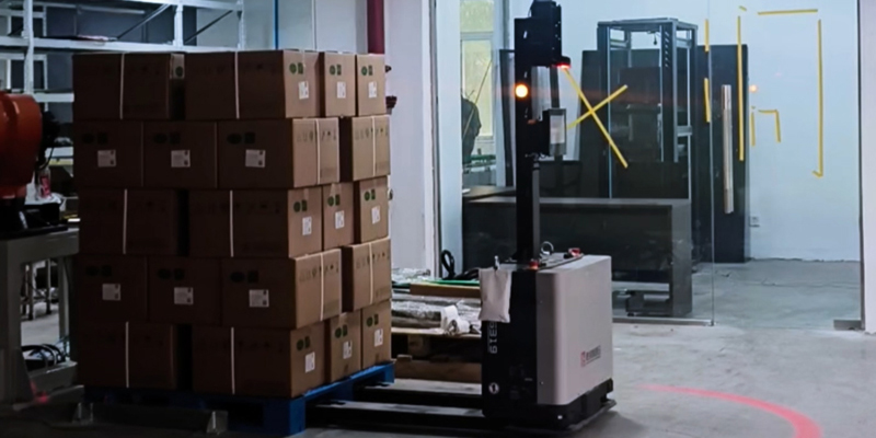 浙江电子设备企业智能AGV立体库项目：破解物流协同痛点，打造自动化仓储标杆